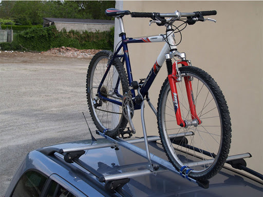 Auto nosač bicikla za krov - Menabo Huggy Lock